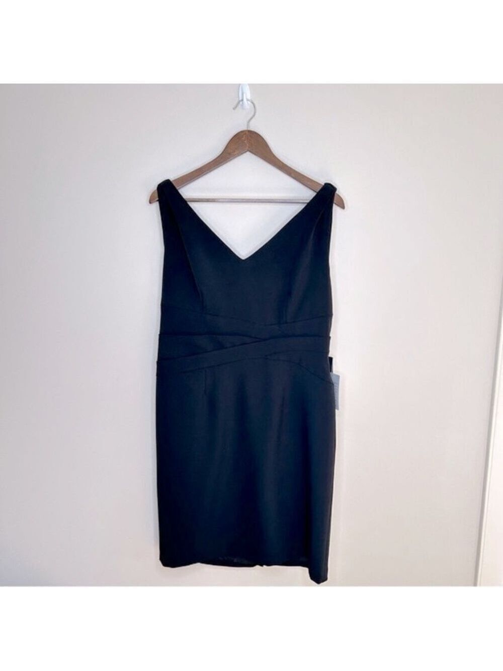 Adrianna Papell Black Knotted Shoulder Sheath Dress Size 14